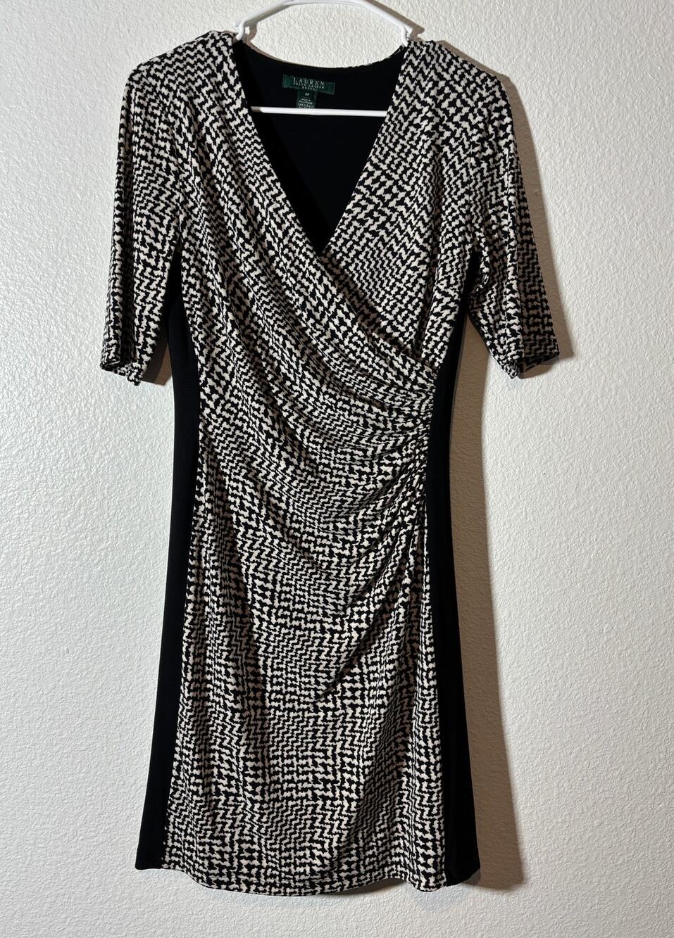 Lauren Ralph Lauren Size 8p Petite Geo Print Faux-Wrap Ruched-Side Jersey Dress